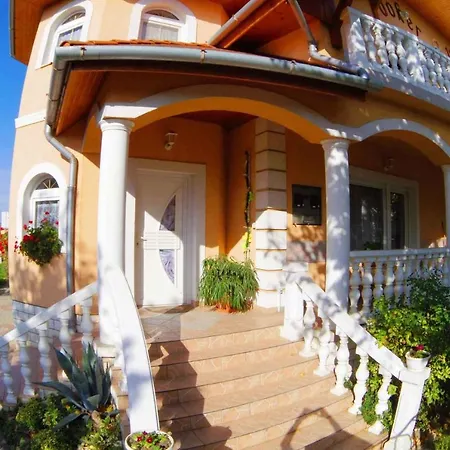 In - Balaton 18903 شقة Hévíz