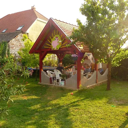 In Heviz/balaton 18903 דירה *